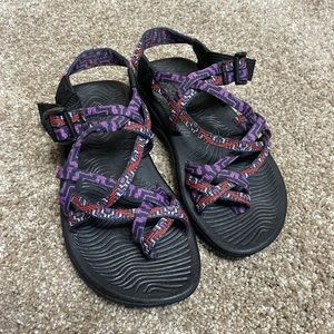 Chaco Outdoors Sandals Size 5 Colorful Outdoor Hiking Travel Summer Festival